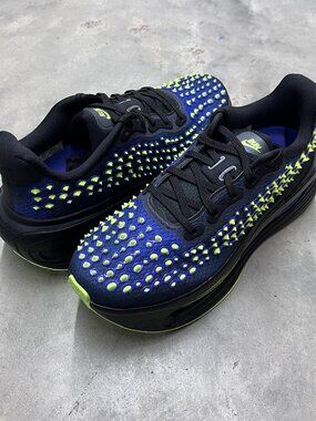 Nike Vomero Premium QS Black Volt Glow IR2168 002 - New